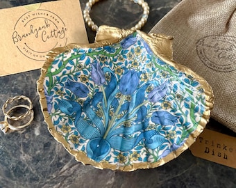 William Morris Spring Thicket Jewellery Dish Mauve & Cobalt Blue Tulips | Shell Ring Dish | Decoupaged Scallop Shell, Spring Tulips Gift UK