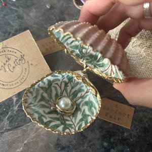 William Morris Sea Shell Ring Box in Willow Bough Green Gold | Beach Proposal, Hinged Cockle Shell Ring Box, Sage Green Shell