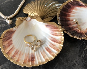 Shell Trinket Dish - Gilt edged Golden Scallop shell | Gold Jewellery Dish | Gold Ring Dish | Sizes Standard or XL Large | Handcrafted UK