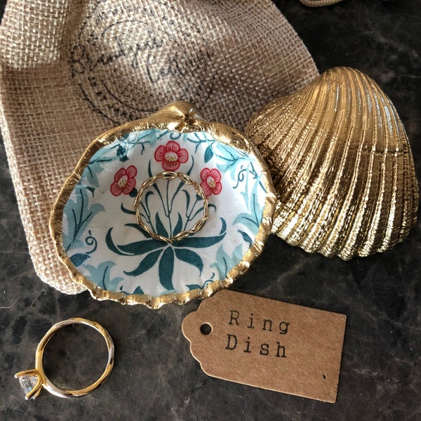 William Morris Celandine Red Floral Gold Cockle Shell Ring Dish Gift for Her | Ring Holder or Proposal Presentation Box | Shell Decor UK