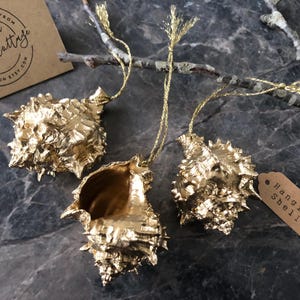 Single or Set Gold Shell Tree Decorations | Murex Shell Beach Wedding Coastal Decor, Christmas Shell Ornaments, Gold Shell Hanging Decor