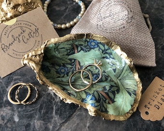 William Morris Shells Granville Gold Oyster Shell Trinket Dish in Blue & Green Floral | Jewellery Dish, Ring Holder, Shell Art Nouveau Gift