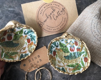 Strawberry Thief Ring Dish | William Morris Ring Box | Gilded Cockle Shells in Cream Red Green | Beautiful Useful Eco Gift Handcrafted in UK