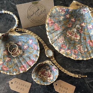 William Morris Trinket Dishes in Vintage Blue Pink Lodden: Set of Scallop Shell Trinket Dishes & Ring Holder | Chintz Dishes Mum Gift UK