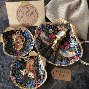3er-Set William Morris Strawberry Thief Shell Schmuckschalen | Goldschmuck Ringhalter, Morris Geschenke, Jugendstil, William Morris Muscheln