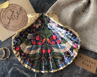 Strawberry Thief Decorations | William Morris Christmas