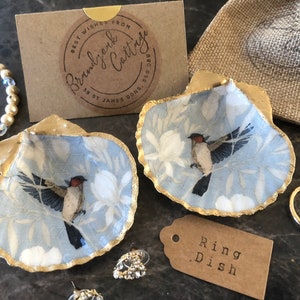Swallow Gift Small Scallop Shell Ring dish | Single or Pair of Swallows Birds, Engagement Gift | Wedding Ring Dishes Spring Gift UK