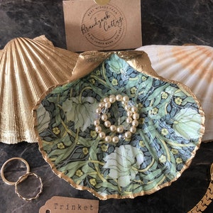 William Morris Shells in Pimpernel Green & Cream for Jewellery | Gold Scallop Shell Trinket Dish William Morris Decoupage Scallop Shell Dish