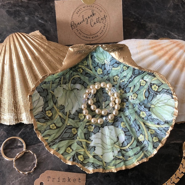 Ready made: William Morris Shells in Pimpernel Green & Cream for Jewellery | Gold leaf Scallop Shell Trinket Dish William Morris Decoupage