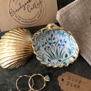William Morris Celandine Bluebells Gold Cockle Shell Ring Dish Spring Gift | Ring Holder or Spring Proposal Bluebell Gift Spring Decor