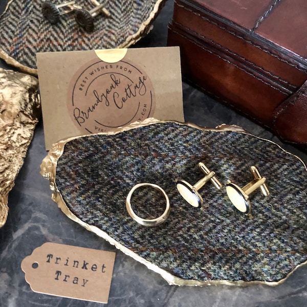 Harris Tweed Cufflink Tray in Umber, Tweed Shell Gift XL or XXL Oyster Shell Trinket Dish, Unique Men Gifts, Eclectic Decor, Wedding Gift