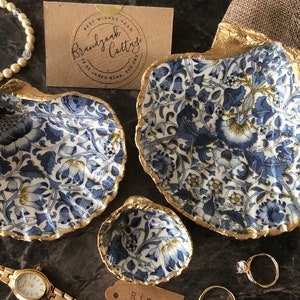 William Morris Lodden Gift Set of Trinket Dishes in blue white yellow gold | Shell Art, Shell Decorations, Shell Decor, Shell Ornaments UK