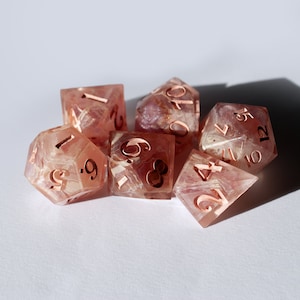 Quartz Heart 7-PC polyedrale dobbelstenen set / Dnd cadeau / cruciale rol / Rpg / bordspel dobbelstenen / kerkers en draken / Gemstone dobbelstenen set