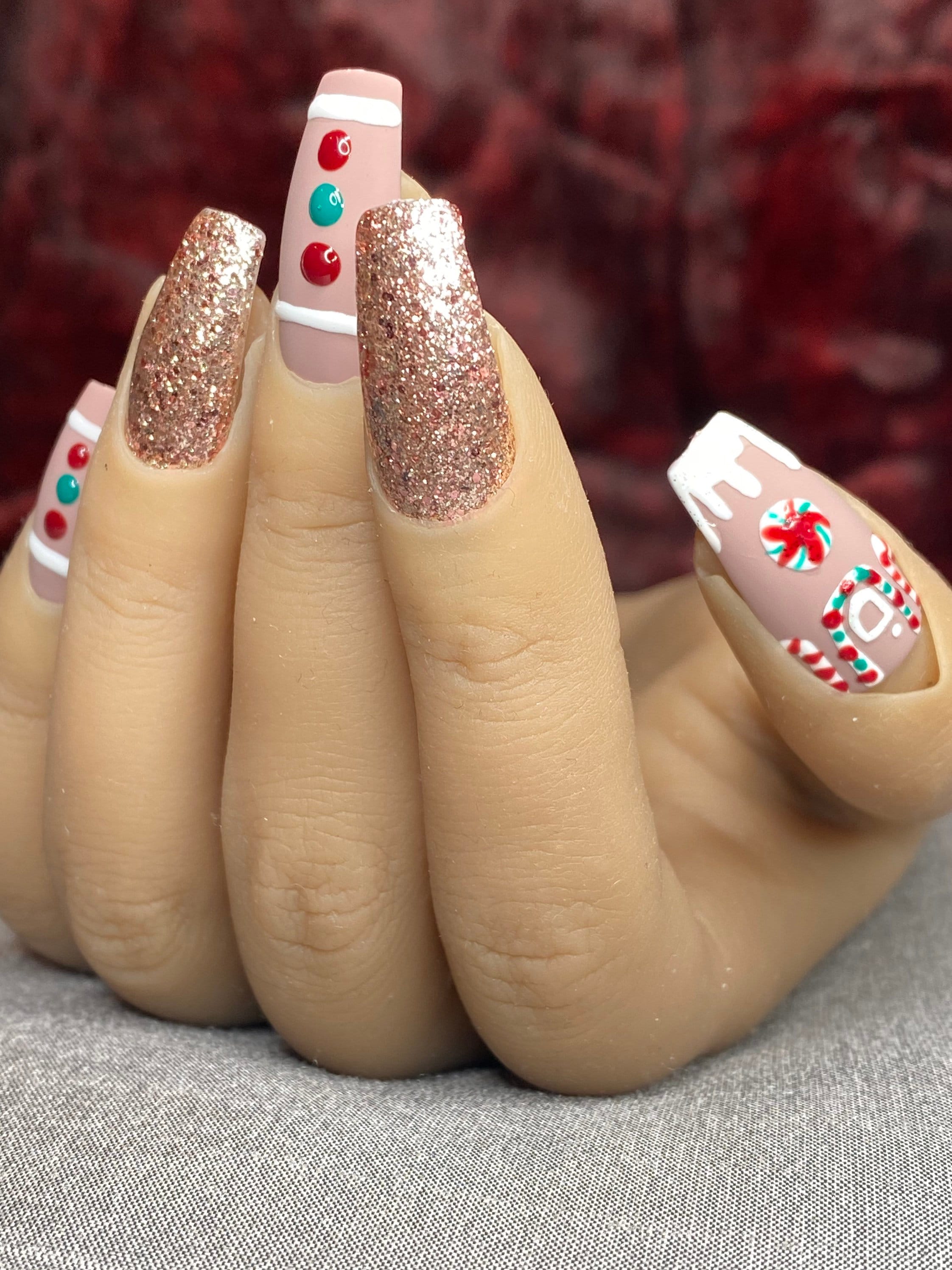 10 Gingerbread nails press on nail set | Etsy