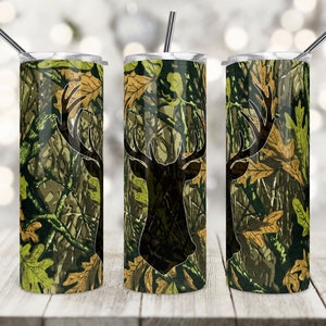 Design de sublimação de copo magro de 20 onças, cabeça de veado e camuflagem rústica, folhas de outono, camuflagem, caça, vida de caça, envoltório de copo, PNG.