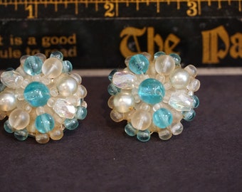 Vintage blue and clear crystal earrings (clip-on)