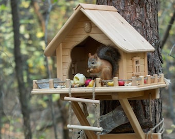 Comedero de ardilla de madera, Casa de ardilla personalizada, Hogar de ardilla, Comedero de ardilla hecho a mano, Decoración de jardín, Comedero de ardilla divertido