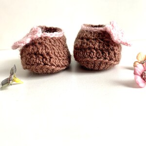 PDF pattern: Spring Flower Baby Booties. image 7