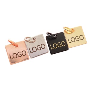 9 x 9 mm Logo personalizzato inciso al laser quadrato, etichetta per gioielli personalizzata, disco rotondo, ciondolo con logo personalizzato, etichette per gioielli in metallo, etichette in ottone,