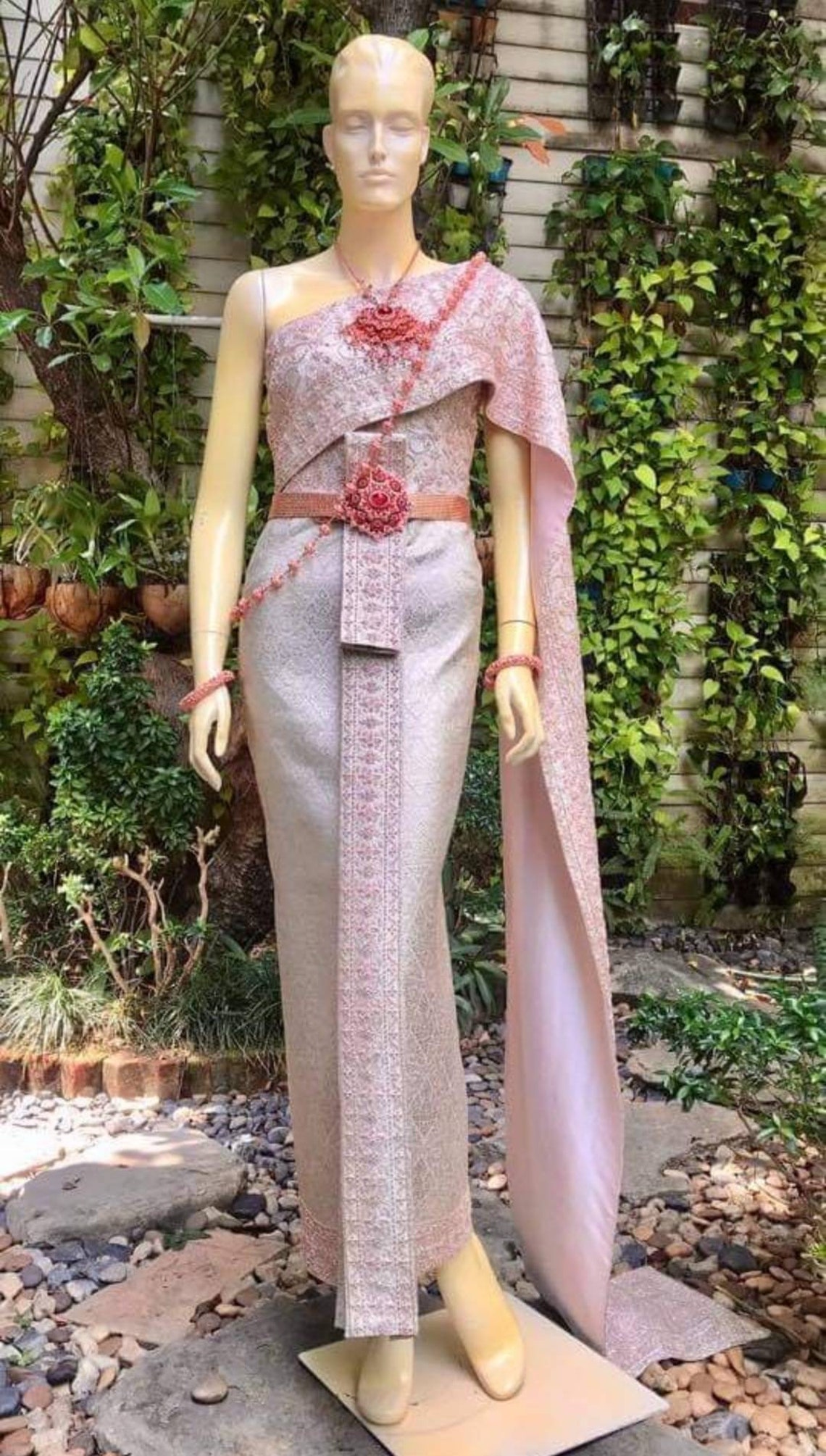 Luxus Thai Chakri Braut Outfit Thai/Khmer Brautkleid für ...
