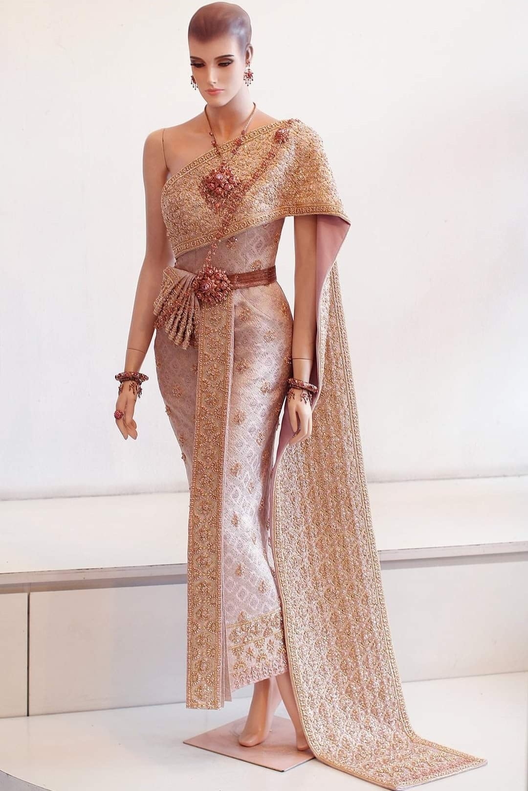Luxury Thai Chakkri Costume for Women Handmade Bead Embroidered