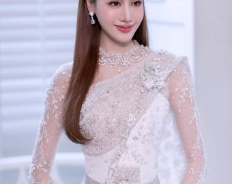 Couture : Thailändisches Sivalia Brautkleid von authentischen Lumphun Seide | Asiatische Hochzeit | Handgemachte Stickerei + Premium Spitze | Maßanfertigung