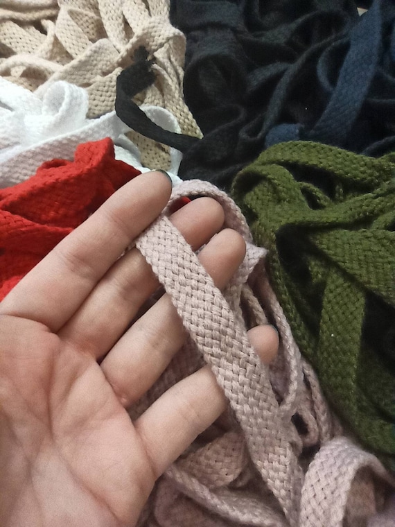 sweatshirt with rope strings