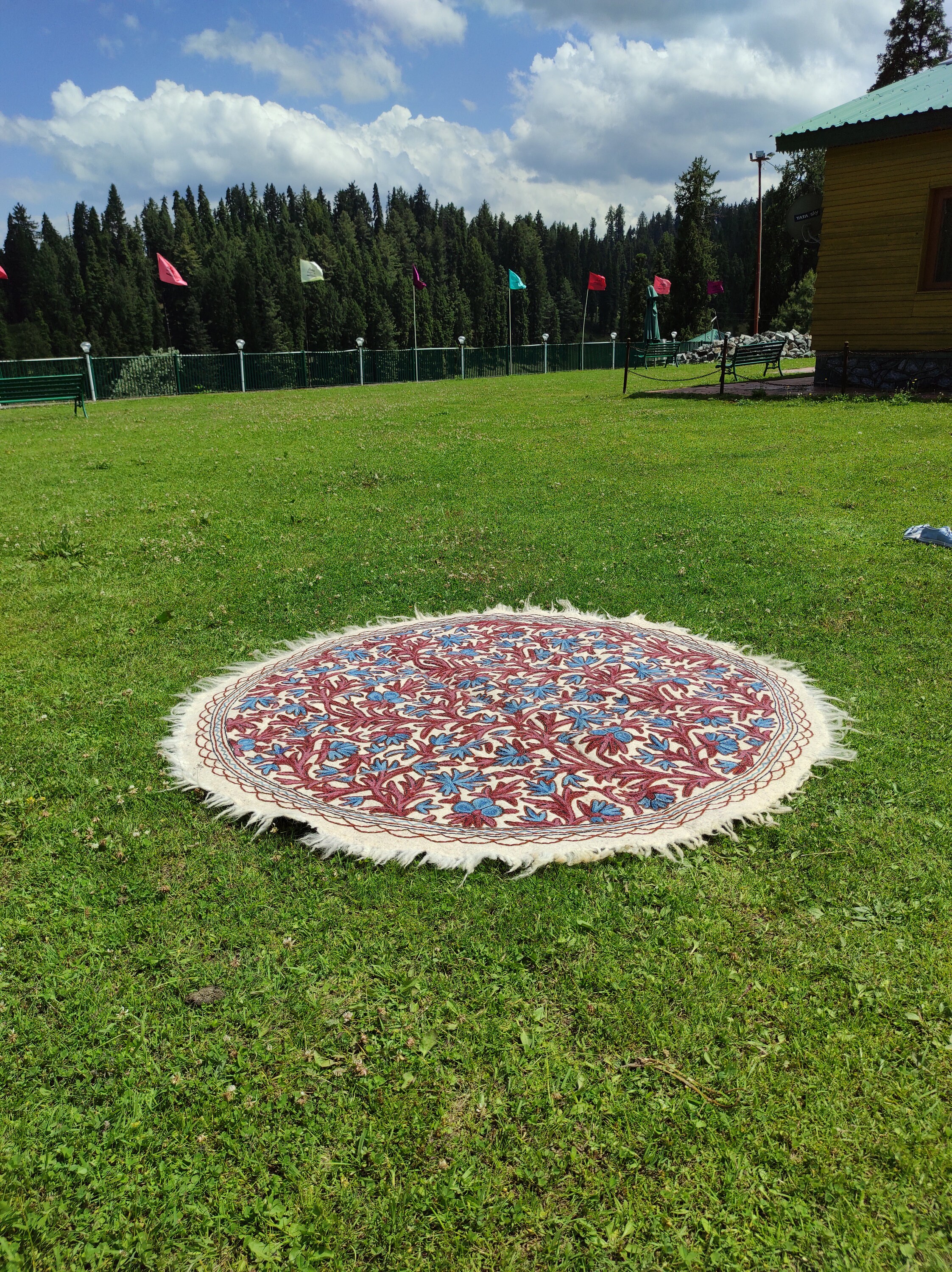 Handmade Kashmir Round Namda Rug | Boho Wool Felt Rug | Traditional ...