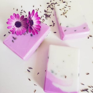 Lavendel-2 Seifenstücke! . Wenn Sie einen anderen Duft von Seife in einer Bestellung haben möchten, schreiben Sie mir bitte eine Nachricht.