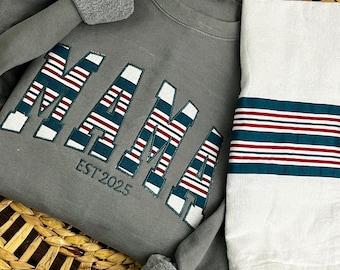 Curved MAMA Hospital Swaddle Blanket : MOM embroidered Custom Appliqué Nana -Daddy/ Grandma / Dad - Sweatshirts. Blanket supplied by us