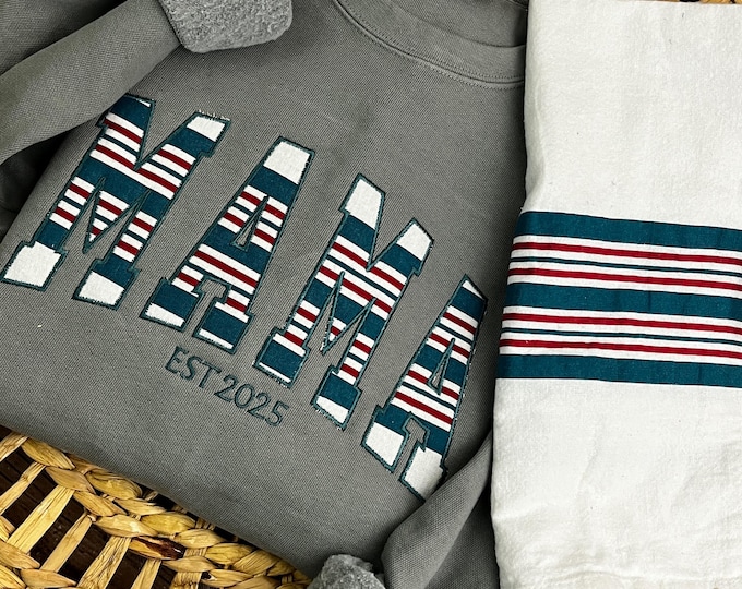 Curved MAMA Hospital Swaddle Blanket : MOM embroidered Custom Nana -Daddy/ Grandma / Dad - Sweatshirts.