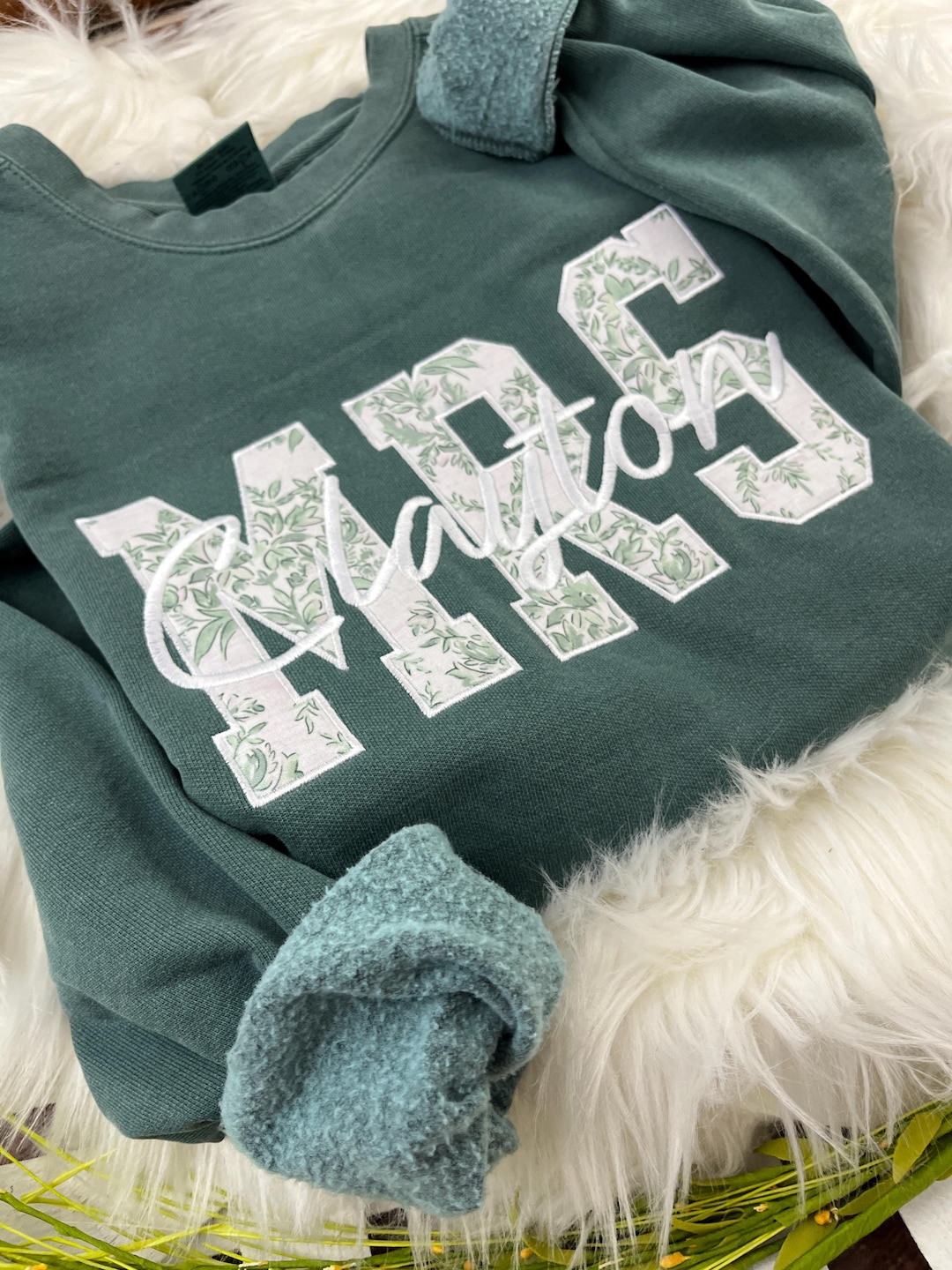 MRS Applique Embroidered Sweatshirt or Tshirt Bride’s Last Name – Sage Chinoiserie – Personalized Bridal Gift Wedding Engagement, Honeymoon - CC SS Spruce Green, M US letter