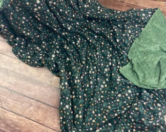 Green Floral Weighted Blanket – Cotton Wildflower Print, Anxiety Relief