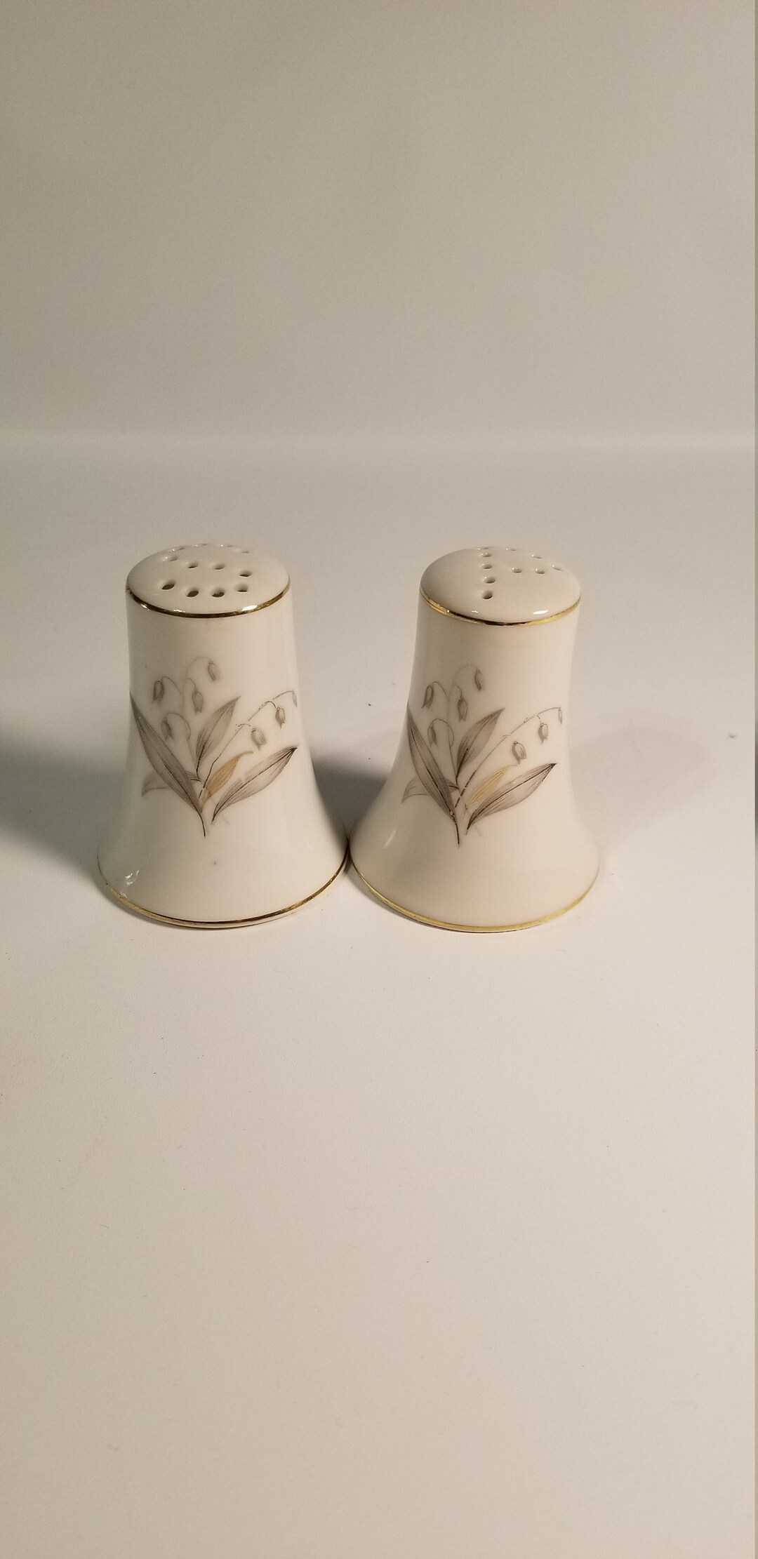 Kaysons Golden Rhapsody Fine China Salt and Pepper Set Lot 859 Etsy