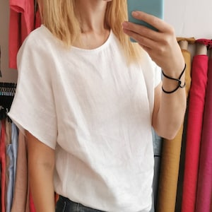 Camicetta Top Boxy Camicia vestibilità comoda 100% Lino Tee 40 colori Camicia in lino Top in lino naturale fatto a mano Camicetta in lino Tee per donna Top Boxy in lino