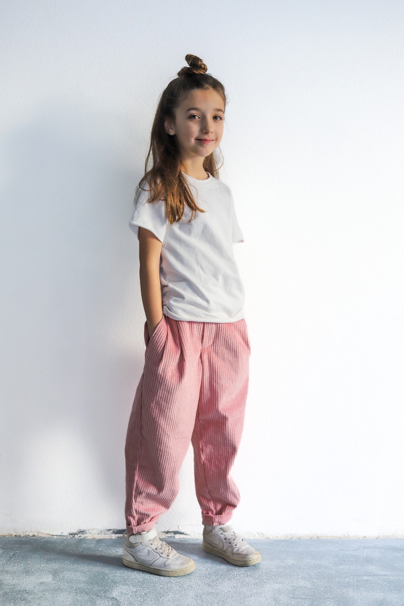 Pantalon en velours côtelé 100% coton Style vintage naturel Pantalon sarouel en cordon lavé pour enfants Pantalon en velours côtelé pour bébé Pantalon en cordon pour garçons Pantalon en cordon pour filles image 2