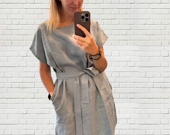 Boxy-jurk van 100% linnen. Linnen damesjurk. Oversized jurk. Losse linnen jurk met zakken en riem.