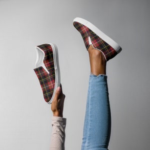 Shoes Large Christmas Red Plaid comfy slip-on canvas room mom favorite teacher pediatric labor delivery nurse endocrinologist doctor office