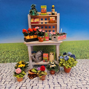 Dollhouse Miniature Pflanztisch 1:12 Puppenstube Pflanzen Blumen Plants Garden Garten Flowers Table Miniatur Geranium Spring Samen Frühling 1