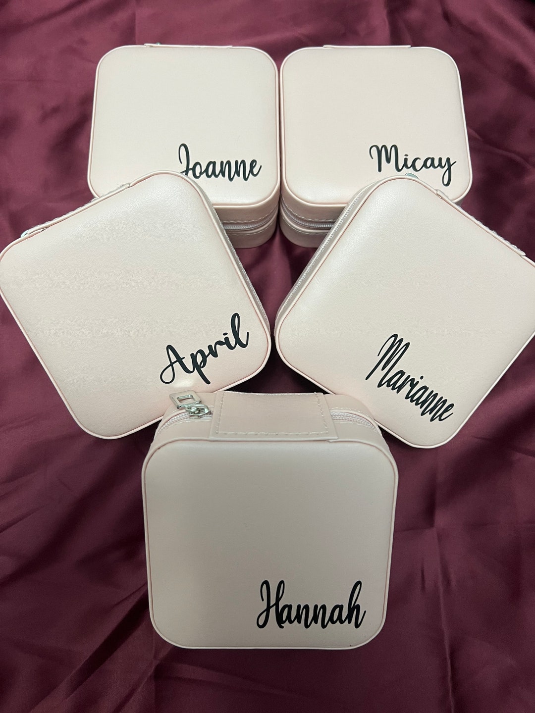 Set di 5 Pochette in Ecopelle Personalizzate con Nome e Dedica - Idea