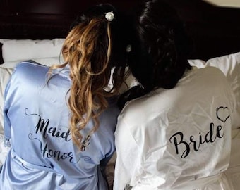 Batas de dama de honor Batas de encaje de dama de honor Batas de novia de encaje Batas de fiesta nupcial Batas de satén Bata azul polvorienta Batas bonitas Batas de niña de las flores