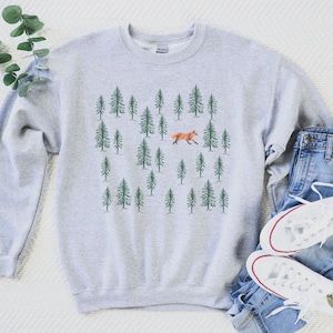 Fox Sweatshirt, Winter Outfit, Cute Holiday Outfit, Women&#39;s Winter Sweater, Ladies Outdoors Shirt, Wildlife Crewneck, Christmas Gift