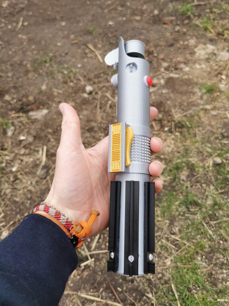 Anakin Skywalker Lightsaber 1:1 Prop - Star Wars - 3D Printed - Revenge of the Sith - Jedi image 2