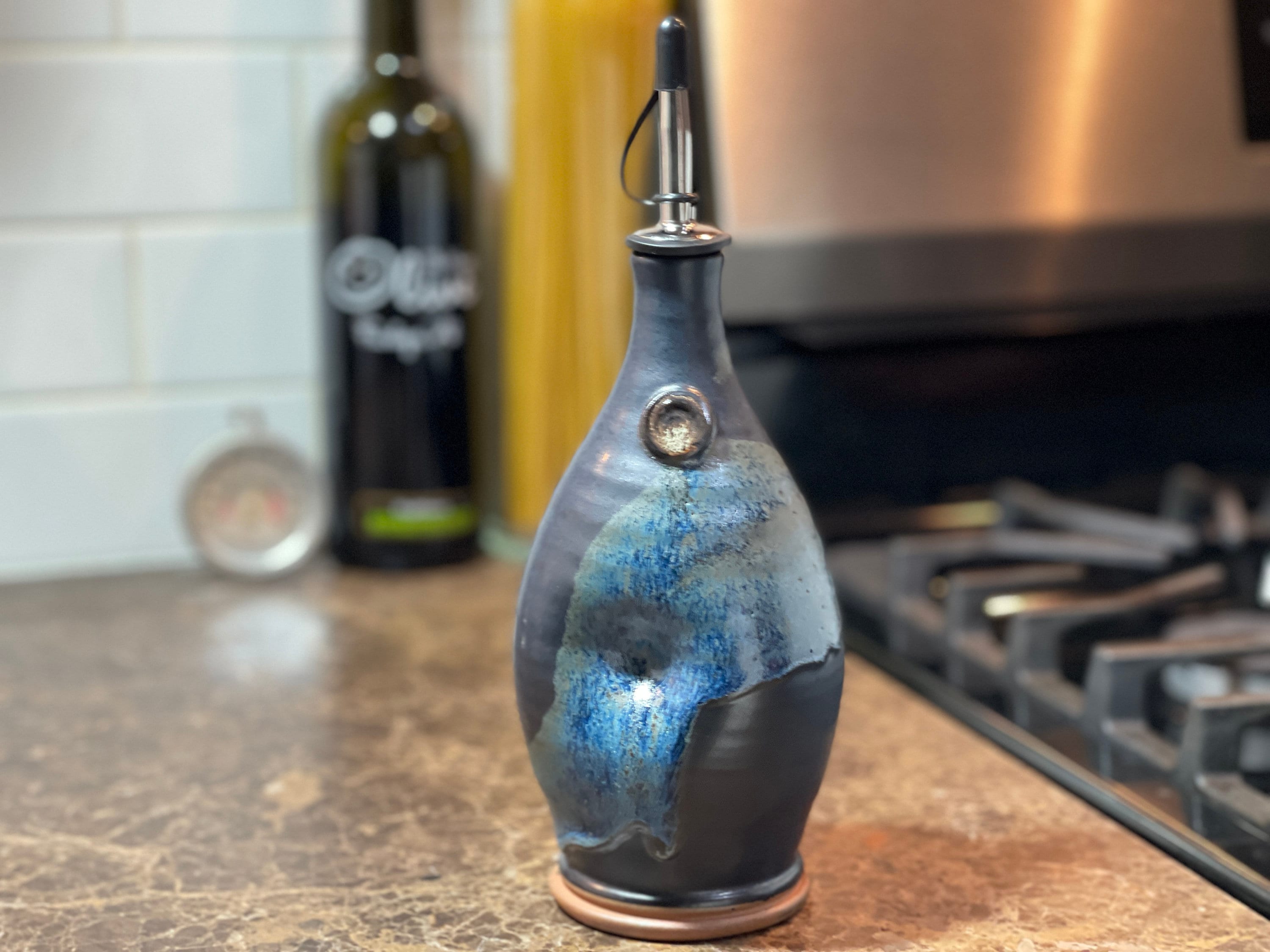 Ceramic Olive Oil Cruet - Made in USA Stoneware Vinegar Bottle - Handmade  Oil Dispenser - Jefferson Street Ceramics- Heartland Speckle