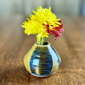 Ikebana Flower Vase in Golden Zen Stripes Glaze with Centered Opening