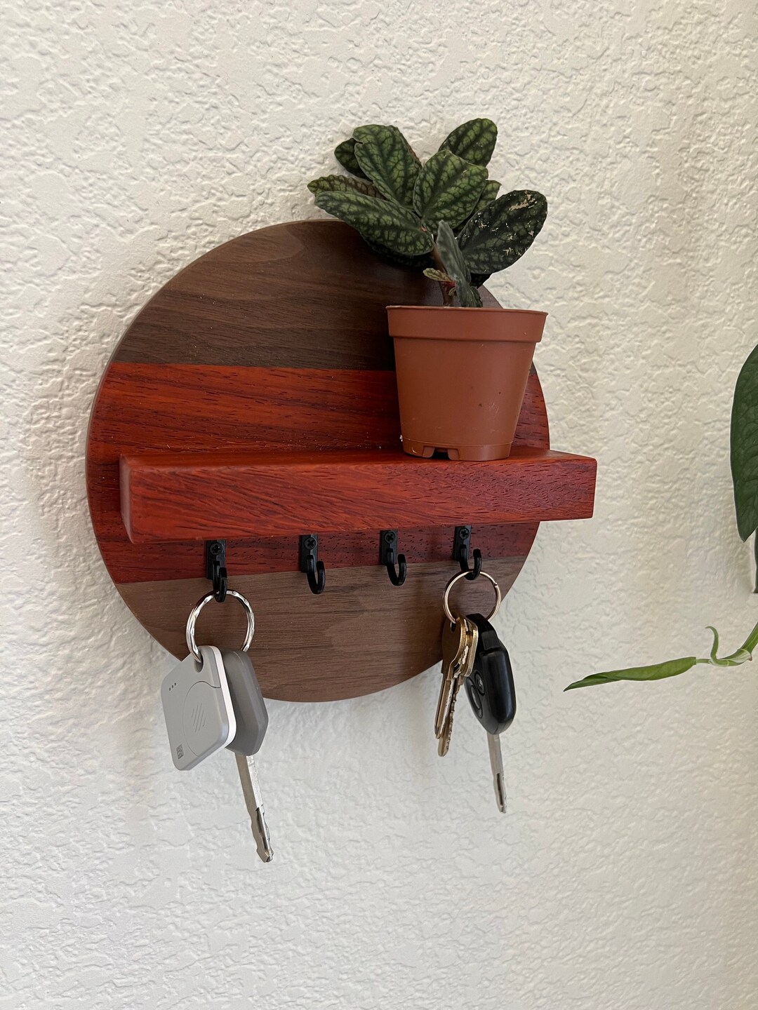 Handmade Natural Hardwood Round Key Rack With Shelf: Entryway Organizer ...