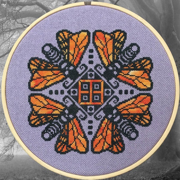 Totenkopf Schwärmer Geometrie Kreuzstichmuster