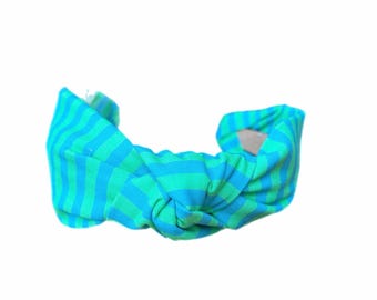 Diadema de rayas azules