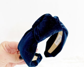 Diadema anudada de terciopelo azul marino