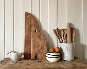 Solid Oak Chopping Board with Brass Inlay | Oak Cheese Board | Oak Serving Board | Oak Charcuterie Board | Handcrafted | Folkhaus